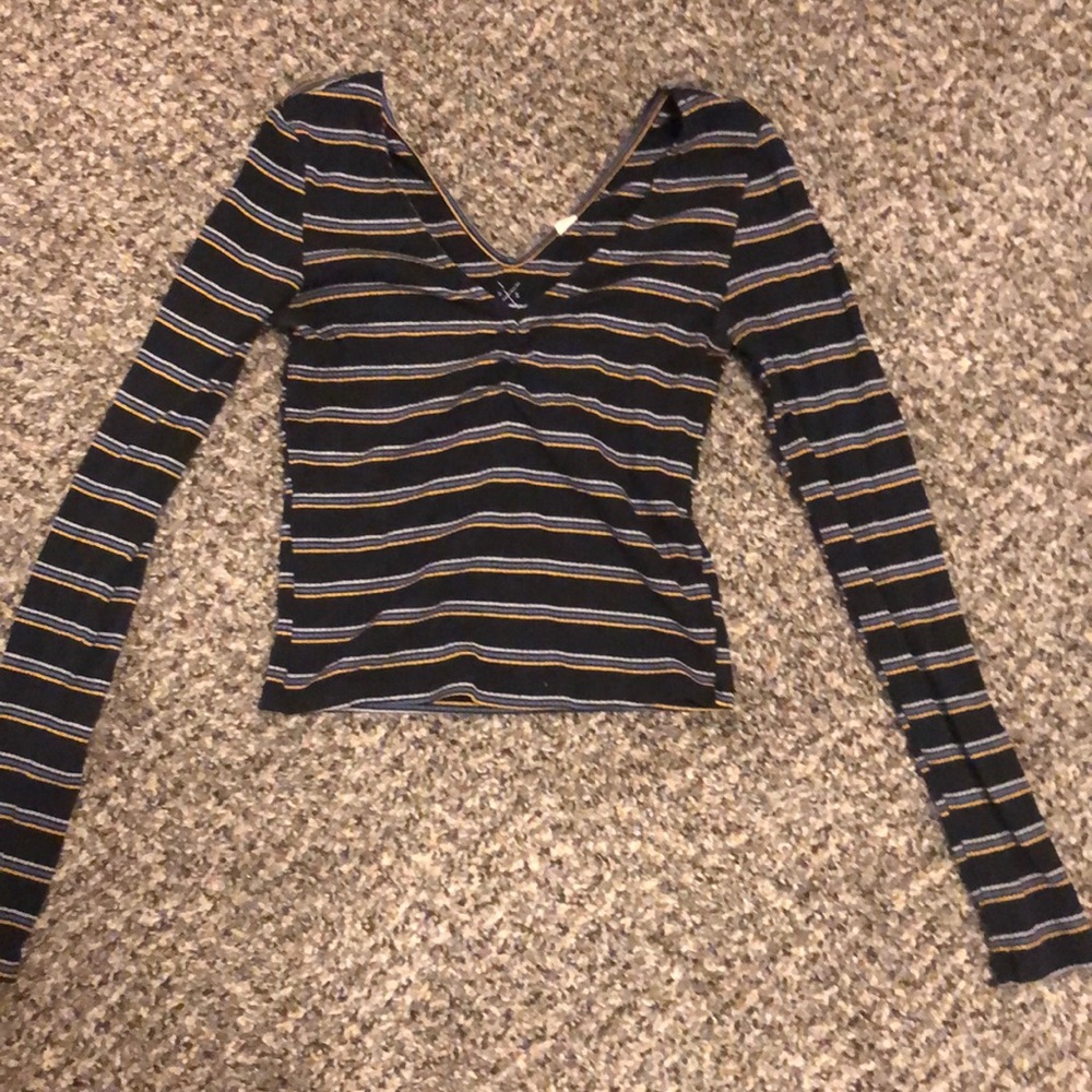 Long sleeve longer style cropped stop